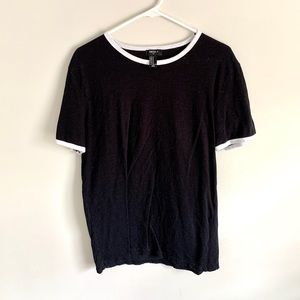 Forever 21 T-shirt